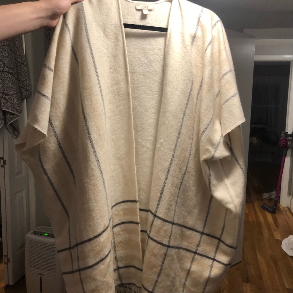 LOFT SHAWL
